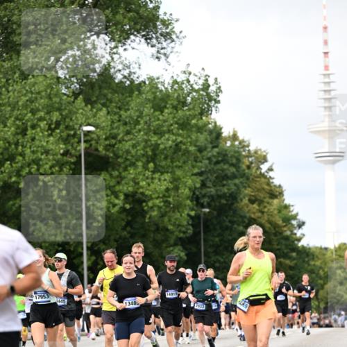 29.06.2025 - hella hamburg halbmarathon Dr. Thomas Lammeyer http://msf.ph/oto/8306114 29.06.2025 10:38:10 Kennedybrücke 1189, 1275, 1764, 1787, 2038, 2276, 2464, 2496, 2526, 2933, 3264, 3340, 3345, 3848, 4445, 4807, 4824, 4826, 5096, 5141, 5557, 5566, 5569, 5691, 5821, 5822, 5887, 6364, 6515, 6516, 6574, 6956, 7027, 7565, 7633, 7653, 7982, 8157, 8277, 8282, 8349, 8375, 8377, 8383, 8401, 9094, 9875, 9995, 10007, 10048, 10071, 10561, 10564, 11229, 11237, 11338 meine-sportfotos.de