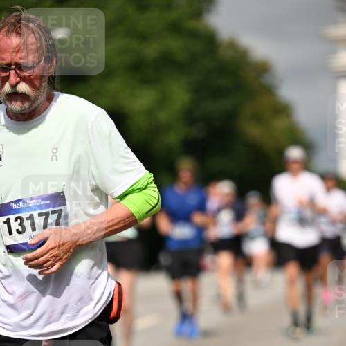 29.06.2025 - hella hamburg halbmarathon Dr. Thomas Lammeyer http://msf.ph/oto/8306124 29.06.2025 10:16:40 Kennedybrücke 1020, 1051, 2531, 2942, 3360, 3363, 4532, 5150, 6489, 7014, 7873, 7907, 8398, 8405, 8917, 9705, 10067, 10402, 10409, 11025 meine-sportfotos.de