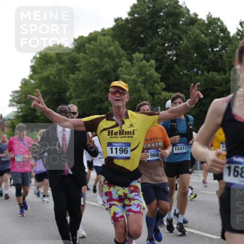 29.06.2025 - hella hamburg halbmarathon Jannik Wohlers http://msf.ph/oto/8306145 29.06.2025 10:37:49 Lombardsbrücke 1196, 1394, 1457, 1596, 1742, 1791, 1901, 1966, 2113, 2498, 2786, 3010, 3242, 3286, 3338, 3635, 3636, 3716, 4414, 4921, 5300, 5713, 6199, 6200, 6751, 6930, 7118, 7165, 7552, 7629, 7868, 7914, 8198, 8199, 8539, 8615, 8696, 8718, 9350, 9391, 10584, 11152, 11812, 12573, 12675, 12677, 12892, 12997, 13103, 13442, 13833, 14016, 14163, 14406, 15101, 15329, 15355, 15417, 15562, 15762, 16061, 16220, 16465, 16658, 16876, 16942, 17053, 18592, 18937 meine-sportfotos.de