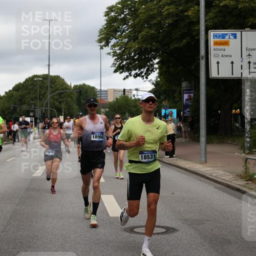 29.06.2025 - hella hamburg halbmarathon Yannick Fuchs http://msf.ph/oto/8306229 29.06.2025 10:50:19 20KM 1583, 1877, 2083, 2378, 2741, 4152, 4594, 4813, 5287, 5418, 5570, 5721, 5744, 6759, 7037, 7547, 7646, 8330, 8968, 8996, 9246, 9622, 9884, 9903, 10084, 10093, 10665, 11143, 11554, 11870, 12590, 12712, 12858, 13691, 14408, 14588, 14867, 15134, 15407, 16008, 16009, 16043, 16121, 16620, 16625, 16679, 17268, 17468, 17660, 17993, 18117, 18531, 18634, 18867, 18899, 18966, 19091 meine-sportfotos.de