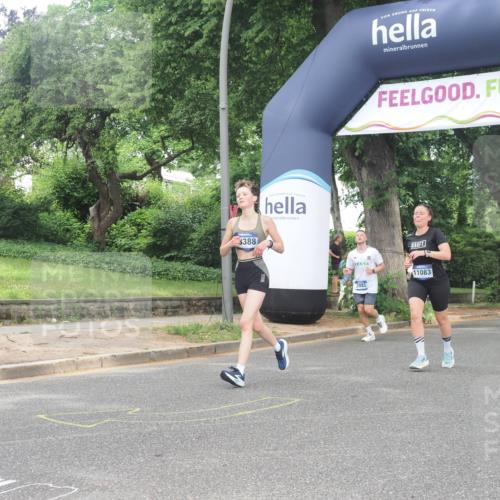 29.06.2025 - hella hamburg halbmarathon KatJ http://msf.ph/oto/8306430 29.06.2025 10:44:01 Zwischen KM18-KM19 2676, 2883, 4833, 4951, 5570, 6835 meine-sportfotos.de