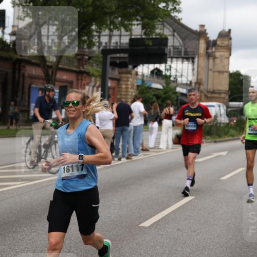 29.06.2025 - hella hamburg halbmarathon Yannick Fuchs http://msf.ph/oto/8306440 29.06.2025 10:50:20 20KM 1583, 1877, 2083, 2378, 2741, 4152, 4594, 4813, 5418, 5570, 5721, 5744, 6759, 7037, 7547, 7646, 8330, 8968, 8996, 9246, 9622, 9884, 9903, 10084, 10093, 10665, 11143, 11554, 11870, 12348, 12590, 12712, 12858, 13691, 14408, 14588, 14867, 15134, 15407, 16008, 16009, 16043, 16121, 16620, 16625, 16679, 17268, 17468, 17660, 17993, 18117, 18531, 18867, 18899, 18966, 19091 meine-sportfotos.de