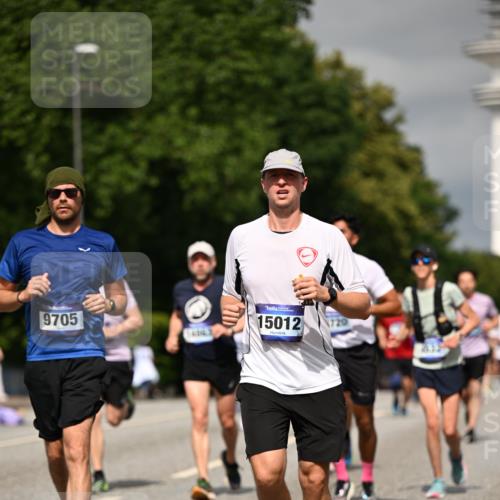 29.06.2025 - hella hamburg halbmarathon Dr. Thomas Lammeyer http://msf.ph/oto/8306467 29.06.2025 10:16:43 Kennedybrücke 1020, 1051, 2531, 2942, 3360, 3363, 4187, 4532, 5150, 6489, 7014, 7873, 8398, 8405, 8917, 9705, 10067, 10402, 10409, 11025 meine-sportfotos.de