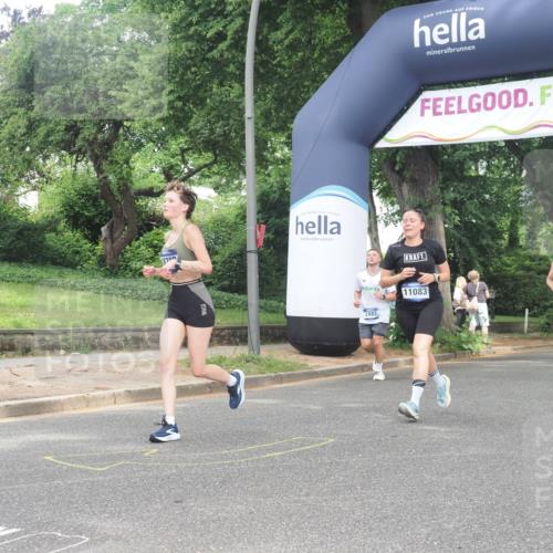 29.06.2025 - hella hamburg halbmarathon KatJ http://msf.ph/oto/8306500 29.06.2025 10:44:02 Zwischen KM18-KM19 2883, 4833, 4951, 5570, 6835 meine-sportfotos.de