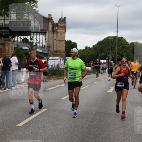 29.06.2025 - hella hamburg halbmarathon Yannick Fuchs http://msf.ph/oto/8306528 29.06.2025 10:50:20 20KM 1583, 1877, 2083, 2378, 2741, 4152, 4594, 4813, 5418, 5570, 5721, 5744, 6759, 7037, 7547, 7646, 8330, 8968, 8996, 9246, 9622, 9884, 9903, 10084, 10093, 10665, 11143, 11554, 11870, 12348, 12590, 12712, 12858, 13691, 14408, 14588, 14867, 15134, 15407, 16008, 16009, 16043, 16121, 16620, 16625, 16679, 17268, 17468, 17660, 17993, 18117, 18531, 18867, 18899, 18966, 19091 meine-sportfotos.de