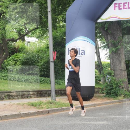 29.06.2025 - hella hamburg halbmarathon KatJ http://msf.ph/oto/8306554 29.06.2025 10:14:36 Zwischen KM18-KM19 7142, 7331, 7855 meine-sportfotos.de