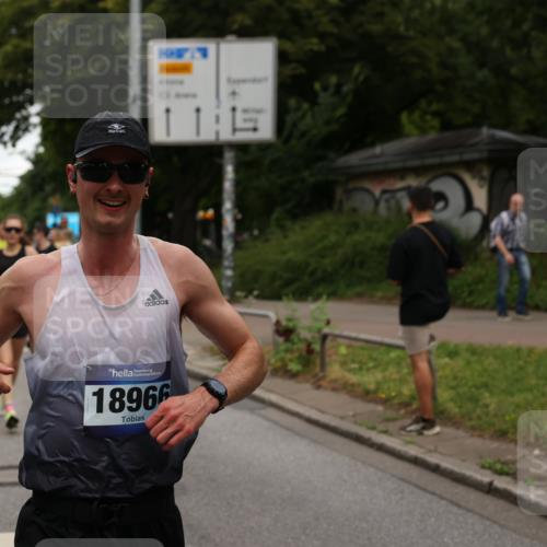 29.06.2025 - hella hamburg halbmarathon Yannick Fuchs http://msf.ph/oto/8306688 29.06.2025 10:50:20 20KM 1583, 1877, 2083, 2378, 2741, 4152, 4594, 4813, 5418, 5570, 5721, 5744, 6759, 7037, 7547, 7646, 8330, 8968, 8996, 9246, 9622, 9884, 9903, 10084, 10093, 10665, 11143, 11554, 11870, 12348, 12590, 12712, 12858, 13691, 14408, 14588, 14867, 15134, 15407, 16008, 16009, 16043, 16121, 16620, 16625, 16679, 17268, 17468, 17660, 17993, 18117, 18531, 18867, 18899, 18966, 19091 meine-sportfotos.de