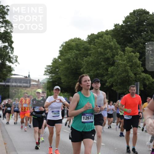 29.06.2025 - hella hamburg halbmarathon Jannik Wohlers http://msf.ph/oto/8306720 29.06.2025 10:37:59 Lombardsbrücke 1196, 1457, 1596, 1721, 1742, 1791, 1966, 2113, 2151, 2498, 3010, 3094, 3095, 3242, 3286, 3338, 3635, 3636, 3716, 3777, 3841, 4139, 4155, 4159, 4883, 5085, 5089, 5155, 5300, 5617, 5684, 5735, 6200, 6751, 6930, 7117, 7371, 7561, 7692, 7868, 7914, 8635, 8718, 9424, 9699, 10584, 11728, 11812, 12116, 12675, 12677, 13000, 13200, 13823, 13833, 14016, 14096, 14406, 15101, 15417, 15644, 16061, 16174, 16214, 16465, 16708, 16942, 17091, 17478, 18709 meine-sportfotos.de