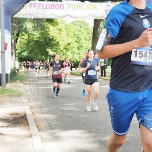 29.06.2025 - hella hamburg halbmarathon MichiJ http://msf.ph/oto/8306813 29.06.2025 10:35:34 Zwischen KM18-KM19 3852, 12685, 12870, 15350, 15478, 15479, 15573, 18297, 18922 meine-sportfotos.de