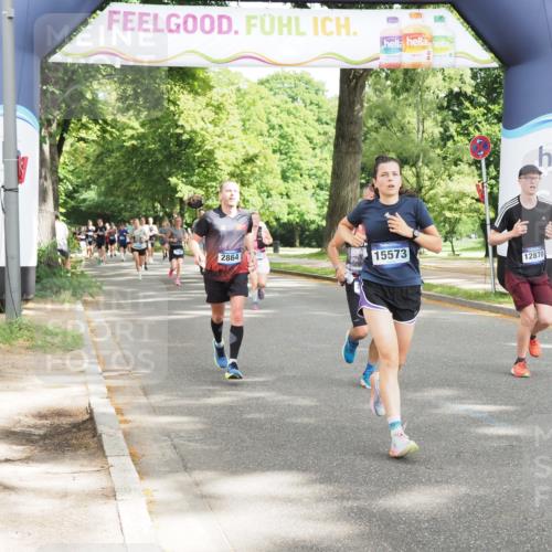 29.06.2025 - hella hamburg halbmarathon MichiJ http://msf.ph/oto/8306857 29.06.2025 10:35:35 Zwischen KM18-KM19 2864, 3852, 5362, 6168, 12870, 15350, 15478, 15479, 15573, 18297, 18922 meine-sportfotos.de