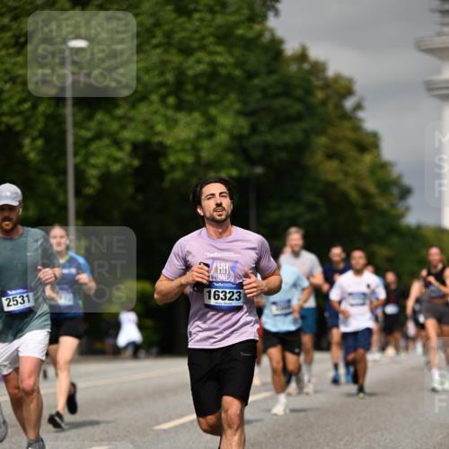 29.06.2025 - hella hamburg halbmarathon Dr. Thomas Lammeyer http://msf.ph/oto/8306881 29.06.2025 10:16:48 Kennedybrücke 1020, 1051, 2531, 2942, 3360, 3363, 4187, 4532, 6489, 7014, 7873, 8398, 8405, 9705, 10067, 10409, 11025 meine-sportfotos.de