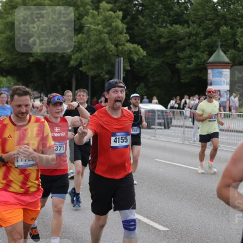 29.06.2025 - hella hamburg halbmarathon Jannik Wohlers http://msf.ph/oto/8306992 29.06.2025 10:38:07 Lombardsbrücke 1721, 1791, 2113, 2151, 2576, 2660, 3010, 3094, 3095, 3216, 3286, 3323, 3338, 3635, 3636, 3726, 3777, 3841, 4028, 4139, 4155, 4159, 4259, 4260, 4316, 4883, 5085, 5089, 5155, 5617, 5684, 5735, 5913, 6695, 6696, 6875, 7117, 7148, 7371, 7561, 7692, 7868, 8635, 8718, 9004, 9424, 9699, 11635, 11697, 11728, 12075, 12116, 12577, 12677, 13000, 13200, 13823, 13833, 14096, 15101, 15644, 16174, 16214, 16708, 17091, 17250, 17333, 17478, 18471, 18709 meine-sportfotos.de