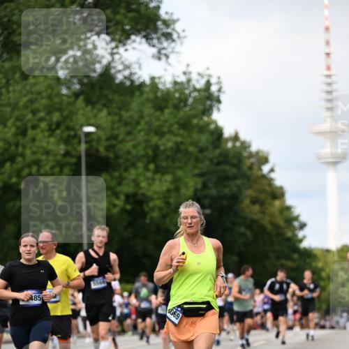 29.06.2025 - hella hamburg halbmarathon Dr. Thomas Lammeyer http://msf.ph/oto/8307024 29.06.2025 10:38:12 Kennedybrücke 1189, 1275, 1764, 1787, 2038, 2276, 2464, 2496, 2933, 3264, 3340, 3345, 3848, 4445, 4824, 4826, 5096, 5141, 5557, 5566, 5569, 5691, 5821, 5822, 5887, 6109, 6364, 6515, 6516, 6574, 6956, 7027, 7324, 7329, 7565, 7633, 7653, 7982, 8157, 8277, 8282, 8349, 8375, 8377, 8383, 8401, 9094, 9875, 10007, 10048, 10071, 10561, 10564, 11229, 11237, 11338, 11432 meine-sportfotos.de