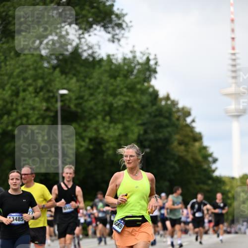 29.06.2025 - hella hamburg halbmarathon Dr. Thomas Lammeyer http://msf.ph/oto/8307032 29.06.2025 10:38:12 Kennedybrücke 1189, 1275, 1764, 1787, 2038, 2276, 2464, 2496, 2933, 3264, 3340, 3345, 3848, 4445, 4824, 4826, 5096, 5141, 5557, 5566, 5569, 5691, 5821, 5822, 5887, 6109, 6364, 6515, 6516, 6574, 6956, 7027, 7324, 7329, 7565, 7633, 7653, 7982, 8157, 8277, 8282, 8349, 8375, 8377, 8383, 8401, 9094, 9875, 10007, 10048, 10071, 10561, 10564, 11229, 11237, 11338, 11432 meine-sportfotos.de