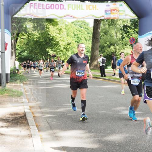 29.06.2025 - hella hamburg halbmarathon MichiJ http://msf.ph/oto/8307065 29.06.2025 10:35:35 Zwischen KM18-KM19 2864, 3852, 5362, 6168, 12870, 15350, 15478, 15479, 15573, 18297, 18922 meine-sportfotos.de