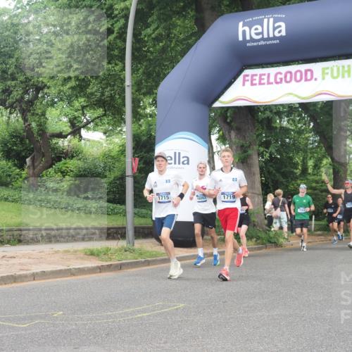 29.06.2025 - hella hamburg halbmarathon KatJ http://msf.ph/oto/8307156 29.06.2025 10:44:06 Zwischen KM18-KM19 1715, 1719, 2883, 4467 meine-sportfotos.de
