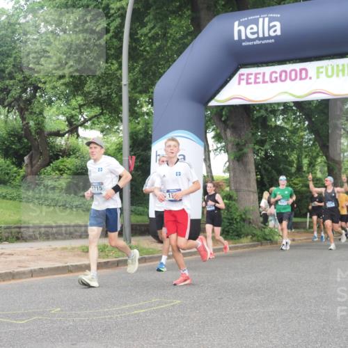 29.06.2025 - hella hamburg halbmarathon KatJ http://msf.ph/oto/8307212 29.06.2025 10:44:07 Zwischen KM18-KM19 1715, 1719, 2883, 3093, 4467 meine-sportfotos.de