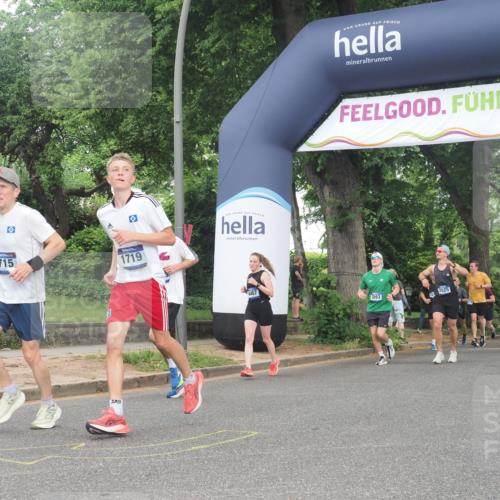 29.06.2025 - hella hamburg halbmarathon KatJ http://msf.ph/oto/8307236 29.06.2025 10:44:07 Zwischen KM18-KM19 1715, 1719, 2883, 3093, 4467 meine-sportfotos.de