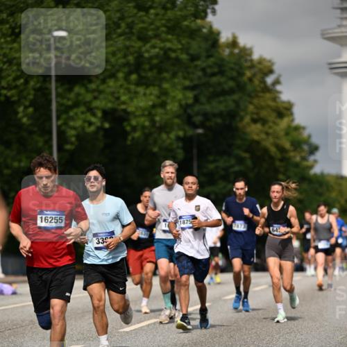 29.06.2025 - hella hamburg halbmarathon Dr. Thomas Lammeyer http://msf.ph/oto/8307248 29.06.2025 10:16:51 Kennedybrücke 1020, 1051, 2531, 2942, 3360, 4187, 4532, 6489, 7873, 8398, 8405, 9705, 10409, 10581 meine-sportfotos.de