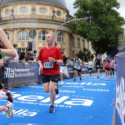 29.06.2025 - hella hamburg halbmarathon Strokosch-Dieckow http://msf.ph/oto/8307259 29.06.2025 10:56:11 Ziel 1193, 4594, 4813, 5465, 5492, 5570, 7547, 7594, 8330, 8639, 9903, 9907, 10789, 12348, 12545, 14363, 15484, 16113, 16634, 17468, 17640, 17642, 18741, 19152 meine-sportfotos.de