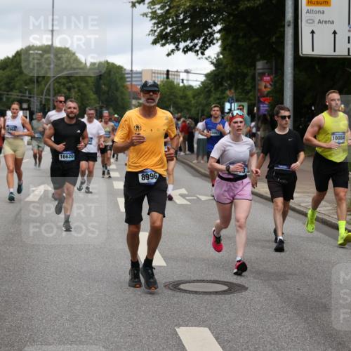 29.06.2025 - hella hamburg halbmarathon Yannick Fuchs http://msf.ph/oto/8307338 29.06.2025 10:50:24 20KM 1583, 1877, 1955, 2083, 2378, 2741, 4152, 4594, 4813, 5418, 5492, 5570, 5721, 5744, 7037, 7547, 7646, 8669, 8968, 8996, 9246, 9622, 9884, 9903, 10084, 10093, 10665, 11870, 12348, 12590, 12712, 12858, 13394, 13691, 14408, 14588, 14867, 15134, 15407, 15431, 16008, 16009, 16043, 16121, 16620, 16634, 16679, 17268, 17660, 17993, 18117, 18531, 18719, 18867, 18899, 18966, 19091 meine-sportfotos.de