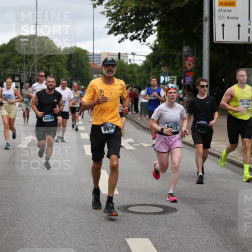 29.06.2025 - hella hamburg halbmarathon Yannick Fuchs http://msf.ph/oto/8307367 29.06.2025 10:50:24 20KM 1583, 1877, 1955, 2083, 2378, 2741, 4152, 4594, 4813, 5418, 5492, 5570, 5721, 5744, 7037, 7547, 7646, 8669, 8968, 8996, 9246, 9622, 9884, 9903, 10084, 10093, 10665, 11870, 12348, 12590, 12712, 12858, 13394, 13691, 14408, 14588, 14867, 15134, 15407, 15431, 16008, 16009, 16043, 16121, 16620, 16634, 16679, 17268, 17660, 17993, 18117, 18531, 18719, 18867, 18899, 18966, 19091 meine-sportfotos.de