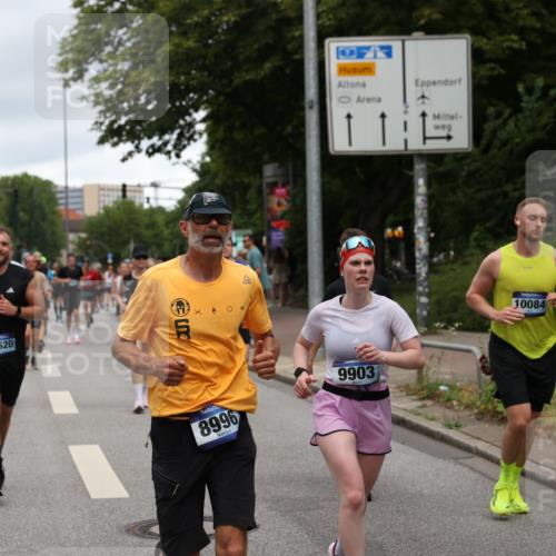 29.06.2025 - hella hamburg halbmarathon Yannick Fuchs http://msf.ph/oto/8307407 29.06.2025 10:50:25 20KM 1583, 1877, 1955, 2083, 2378, 2741, 4152, 4594, 4813, 5418, 5492, 5570, 5721, 5744, 7037, 7547, 7646, 8542, 8652, 8669, 8968, 8996, 9246, 9622, 9884, 9903, 10084, 10093, 10665, 11870, 12348, 12590, 12712, 13394, 13691, 13750, 14408, 14588, 14867, 15407, 15431, 15695, 16008, 16009, 16043, 16121, 16620, 16634, 16679, 17268, 17660, 17993, 18117, 18531, 18719, 18867, 18899, 18966, 19091 meine-sportfotos.de