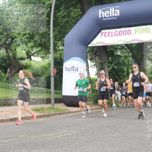29.06.2025 - hella hamburg halbmarathon KatJ http://msf.ph/oto/8307430 29.06.2025 10:44:09 Zwischen KM18-KM19 1715, 1719, 1833, 2025, 3093, 4467 meine-sportfotos.de