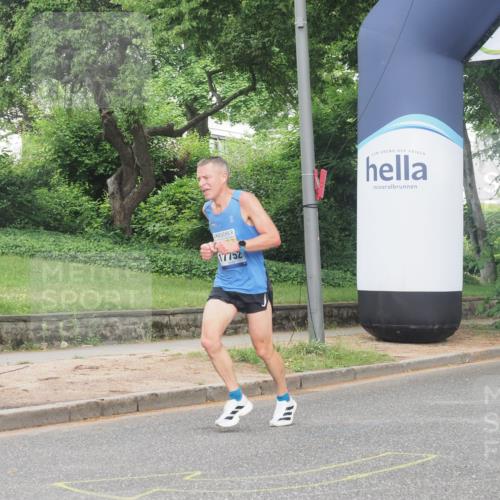 29.06.2025 - hella hamburg halbmarathon KatJ http://msf.ph/oto/8307443 29.06.2025 10:14:47 Zwischen KM18-KM19 5612 meine-sportfotos.de