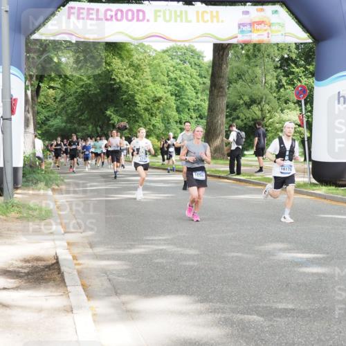 29.06.2025 - hella hamburg halbmarathon MichiJ http://msf.ph/oto/8307592 29.06.2025 10:35:39 Zwischen KM18-KM19 1696, 2864, 3747, 5362, 6168, 12870, 15350, 15478, 15479, 15573, 16175, 18297, 18922 meine-sportfotos.de