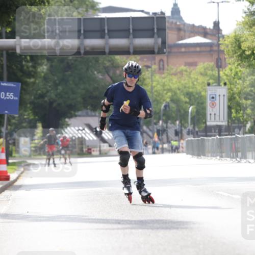 29.06.2025 - hella hamburg halbmarathon Jannik Wohlers http://msf.ph/oto/8307636 29.06.2025 08:57:53 Lombardsbrücke  meine-sportfotos.de