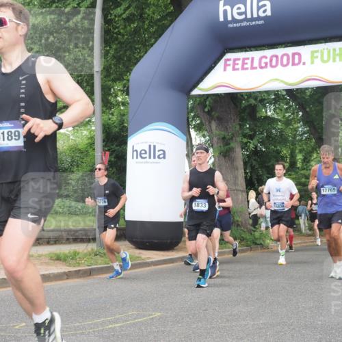 29.06.2025 - hella hamburg halbmarathon KatJ http://msf.ph/oto/8307643 29.06.2025 10:44:11 Zwischen KM18-KM19 1715, 1719, 1833, 2025, 2488, 3093, 3413, 4467 meine-sportfotos.de