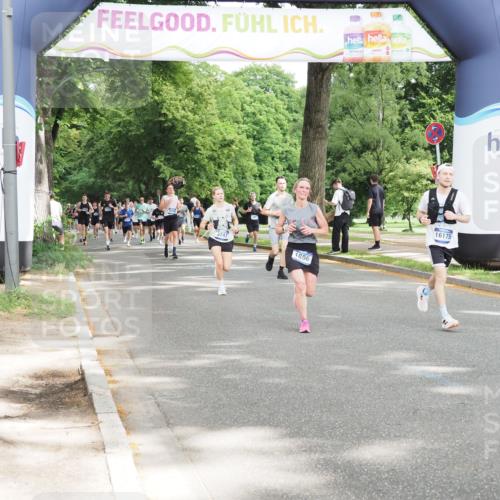29.06.2025 - hella hamburg halbmarathon MichiJ http://msf.ph/oto/8307652 29.06.2025 10:35:39 Zwischen KM18-KM19 1696, 2864, 3747, 5362, 6168, 12870, 15350, 15478, 15479, 15573, 16175, 18297, 18922 meine-sportfotos.de