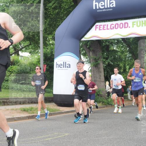 29.06.2025 - hella hamburg halbmarathon KatJ http://msf.ph/oto/8307671 29.06.2025 10:44:11 Zwischen KM18-KM19 1715, 1719, 1833, 2025, 2488, 3093, 3413, 4467 meine-sportfotos.de