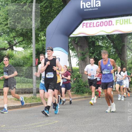 29.06.2025 - hella hamburg halbmarathon KatJ http://msf.ph/oto/8307776 29.06.2025 10:44:12 Zwischen KM18-KM19 1715, 1719, 1833, 2025, 2488, 3093, 3413, 4467, 5458 meine-sportfotos.de