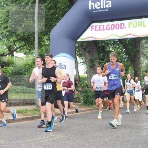 29.06.2025 - hella hamburg halbmarathon KatJ http://msf.ph/oto/8307797 29.06.2025 10:44:12 Zwischen KM18-KM19 1715, 1719, 1833, 2025, 2488, 3093, 3413, 4467, 5458 meine-sportfotos.de