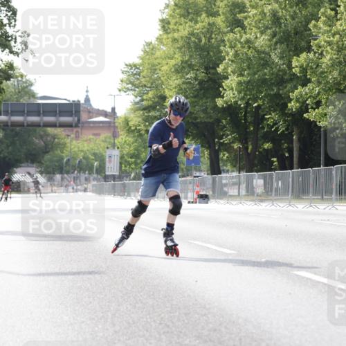 29.06.2025 - hella hamburg halbmarathon Jannik Wohlers http://msf.ph/oto/8307832 29.06.2025 08:57:55 Lombardsbrücke  meine-sportfotos.de