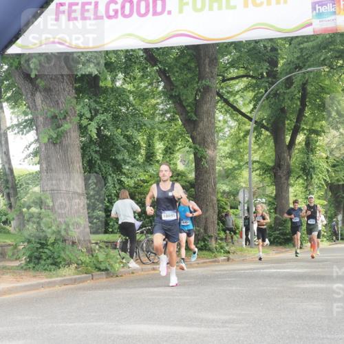 29.06.2025 - hella hamburg halbmarathon KatJ http://msf.ph/oto/8307880 29.06.2025 10:14:55 Zwischen KM18-KM19 5612 meine-sportfotos.de