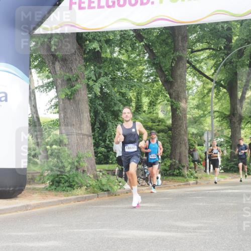 29.06.2025 - hella hamburg halbmarathon KatJ http://msf.ph/oto/8307921 29.06.2025 10:14:55 Zwischen KM18-KM19 5612 meine-sportfotos.de