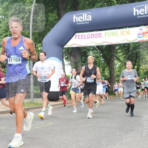 29.06.2025 - hella hamburg halbmarathon KatJ http://msf.ph/oto/8307947 29.06.2025 10:44:13 Zwischen KM18-KM19 1715, 1833, 2025, 2488, 3093, 3413, 3859, 4426, 4467, 5457, 5458 meine-sportfotos.de