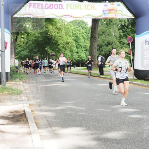 29.06.2025 - hella hamburg halbmarathon MichiJ http://msf.ph/oto/8307953 29.06.2025 10:35:41 Zwischen KM18-KM19 1696, 2864, 3747, 5362, 6168, 9482, 12870, 16175, 16766, 18922 meine-sportfotos.de