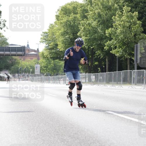 29.06.2025 - hella hamburg halbmarathon Jannik Wohlers http://msf.ph/oto/8307956 29.06.2025 08:57:56 Lombardsbrücke  meine-sportfotos.de