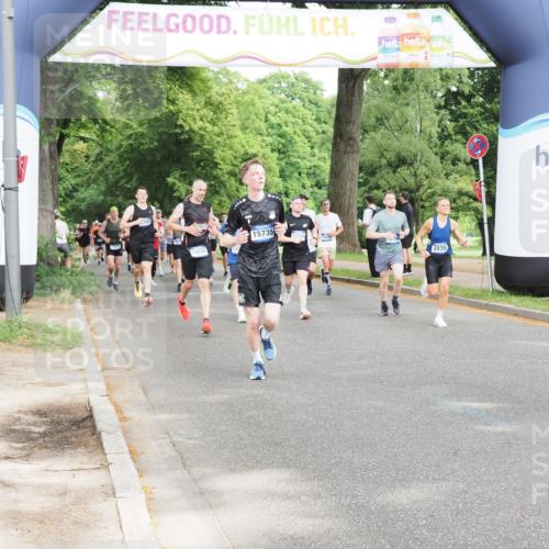 29.06.2025 - hella hamburg halbmarathon MichiJ http://msf.ph/oto/8307980 29.06.2025 10:35:46 Zwischen KM18-KM19 1696, 2839, 2869, 3747, 6009, 9482, 10000, 15735, 16175, 16766 meine-sportfotos.de