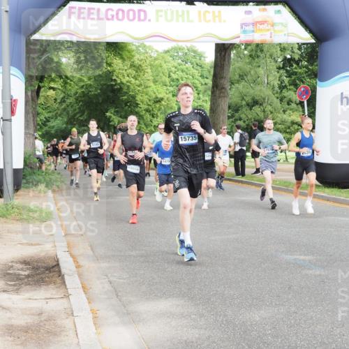 29.06.2025 - hella hamburg halbmarathon MichiJ http://msf.ph/oto/8308058 29.06.2025 10:35:47 Zwischen KM18-KM19 2839, 2869, 2953, 6009, 9482, 10000, 15735, 15784, 16592, 16766 meine-sportfotos.de