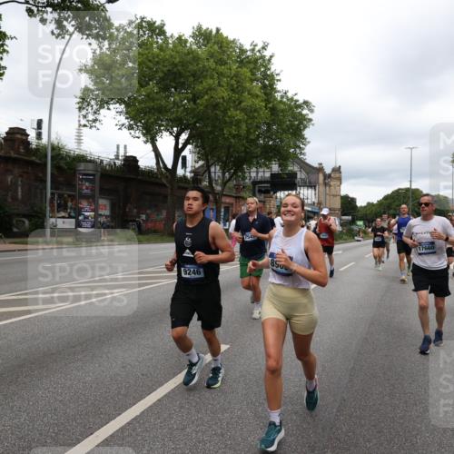 29.06.2025 - hella hamburg halbmarathon Yannick Fuchs http://msf.ph/oto/8308149 29.06.2025 10:50:29 20KM 1583, 1955, 2083, 2741, 3413, 3836, 4152, 4594, 4813, 5418, 5492, 5570, 6399, 6416, 6835, 7037, 7547, 8542, 8652, 8669, 8968, 8996, 9246, 9727, 9884, 9903, 9907, 9934, 10084, 10093, 10665, 11870, 12348, 12440, 12590, 12712, 13394, 13666, 13691, 13750, 14408, 14588, 14678, 14867, 15097, 15407, 15431, 15695, 16008, 16009, 16121, 16620, 16634, 16679, 17268, 17660, 17993, 18719, 18867, 18899, 19091 meine-sportfotos.de