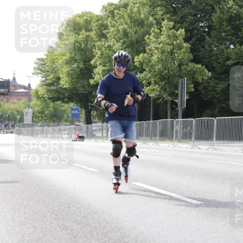 29.06.2025 - hella hamburg halbmarathon Jannik Wohlers http://msf.ph/oto/8308166 29.06.2025 08:57:56 Lombardsbrücke  meine-sportfotos.de
