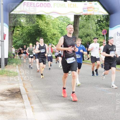 29.06.2025 - hella hamburg halbmarathon MichiJ http://msf.ph/oto/8308274 29.06.2025 10:35:48 Zwischen KM18-KM19 2839, 2869, 2953, 4553, 6009, 9482, 10000, 12549, 14797, 15735, 15784, 16592, 16766, 17915, 18430, 18887 meine-sportfotos.de