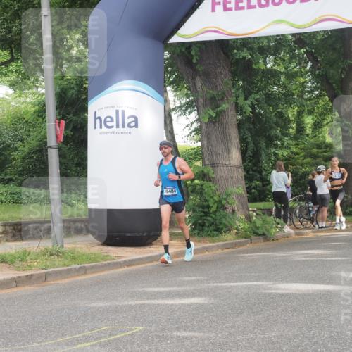 29.06.2025 - hella hamburg halbmarathon KatJ http://msf.ph/oto/8308280 29.06.2025 10:14:57 Zwischen KM18-KM19  meine-sportfotos.de