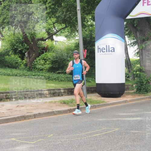 29.06.2025 - hella hamburg halbmarathon KatJ http://msf.ph/oto/8308481 29.06.2025 10:14:58 Zwischen KM18-KM19  meine-sportfotos.de