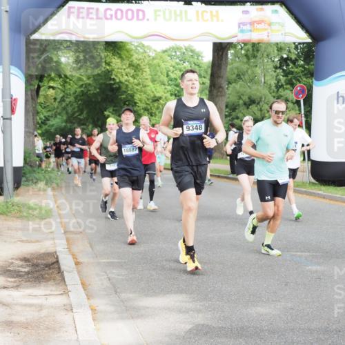 29.06.2025 - hella hamburg halbmarathon MichiJ http://msf.ph/oto/8308563 29.06.2025 10:35:50 Zwischen KM18-KM19 2708, 2839, 2869, 2953, 4553, 6009, 9348, 10000, 11211, 12549, 14797, 15735, 15784, 16592, 17915, 18430, 18887 meine-sportfotos.de